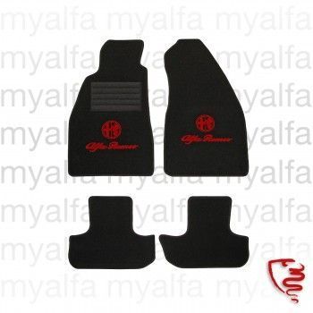 Mattenset GTV(916) zwart, rood embleem, velours